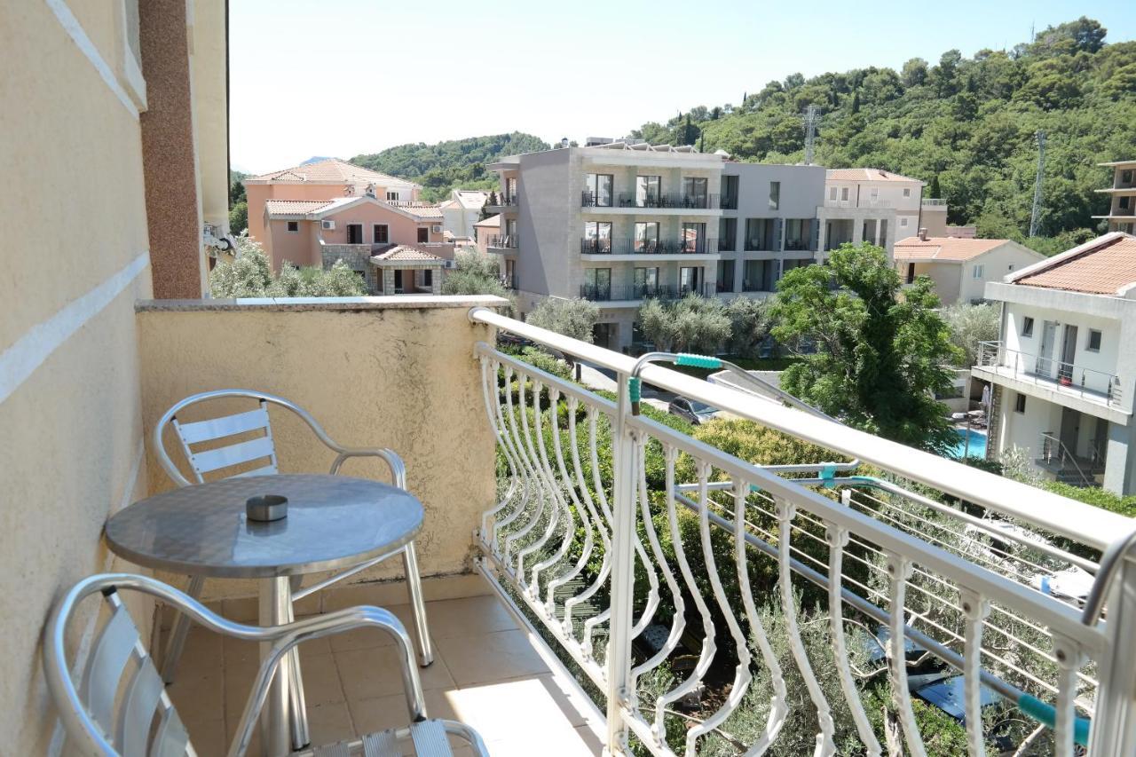 Kuca Radovic Hotel Petrovac Exterior photo