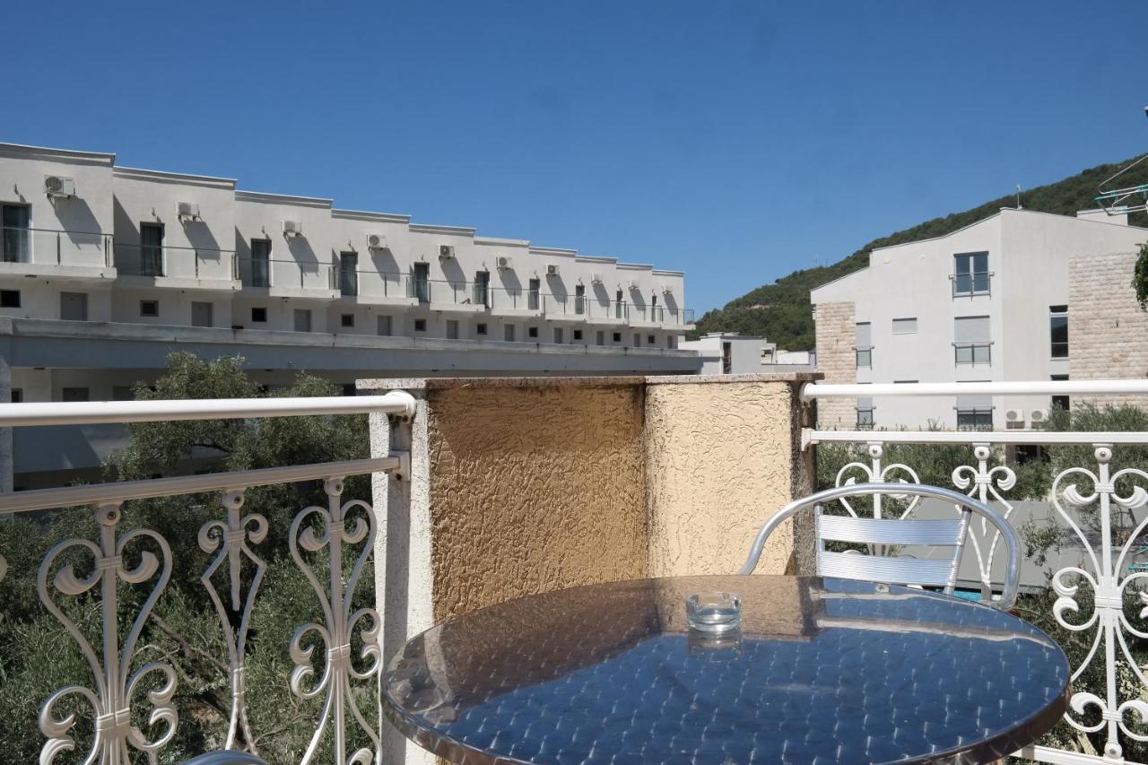 Kuca Radovic Hotel Petrovac Exterior photo