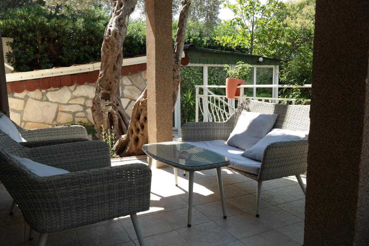 Kuca Radovic Hotel Petrovac Exterior photo
