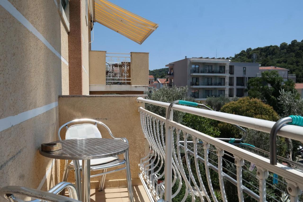 Kuca Radovic Hotel Petrovac Exterior photo