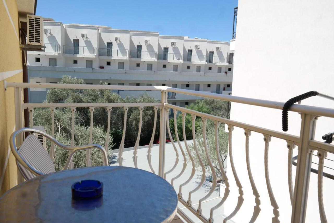 Kuca Radovic Hotel Petrovac Exterior photo